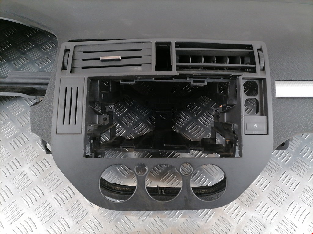Торпедо (панель передняя) Ford C-MAX 1 купить в Беларуси