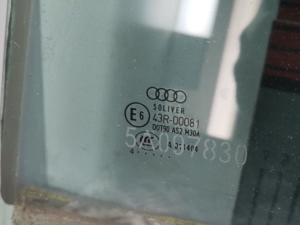 Стекло двери задней левой Audi A4 B6 купить в Беларуси