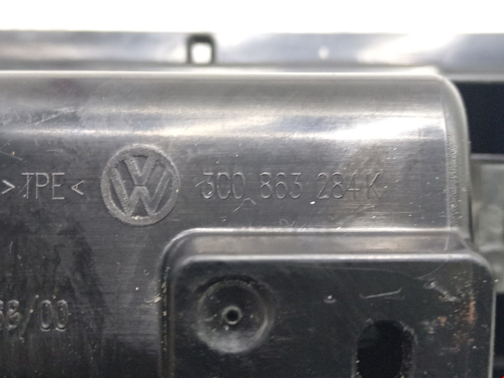 Пепельница передняя Volkswagen Passat 7 купить в Беларуси