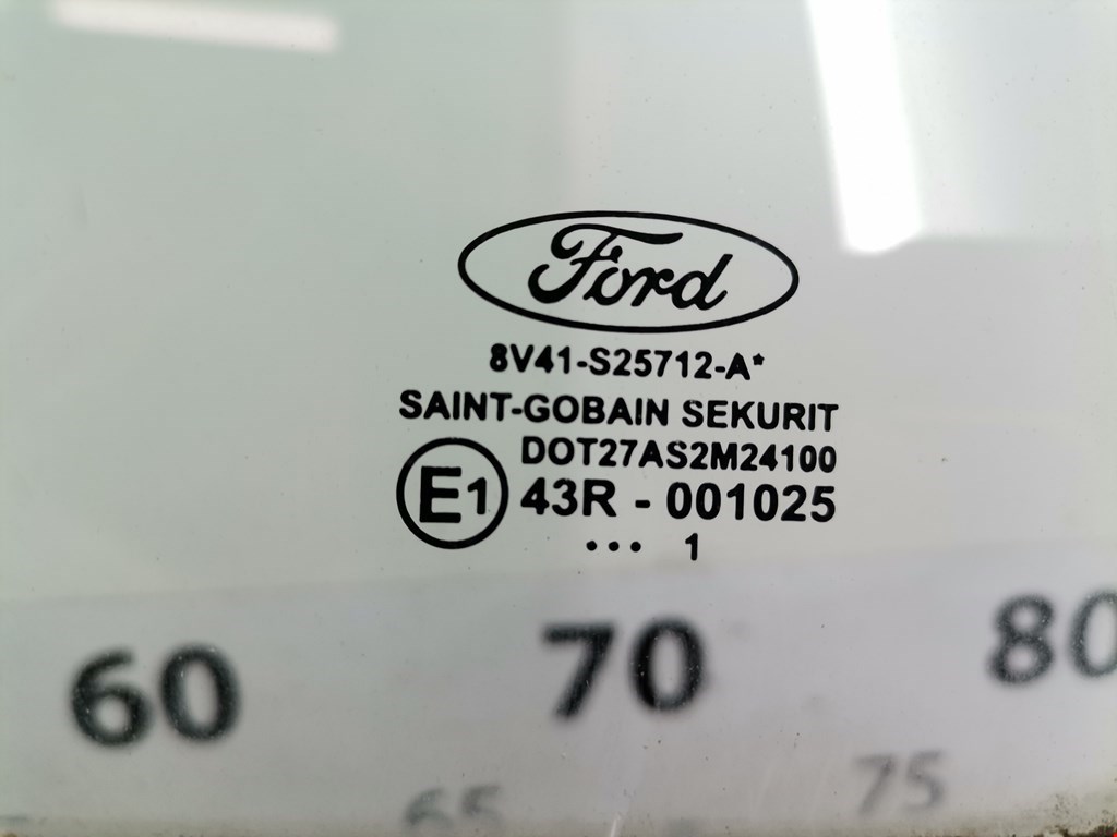 Стекло двери задней правой Ford Kuga 1 купить в Беларуси