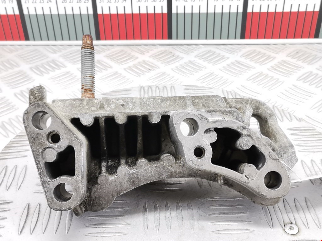 Кронштейн двигателя (лапа крепления) Ford C-MAX 2 купить в России