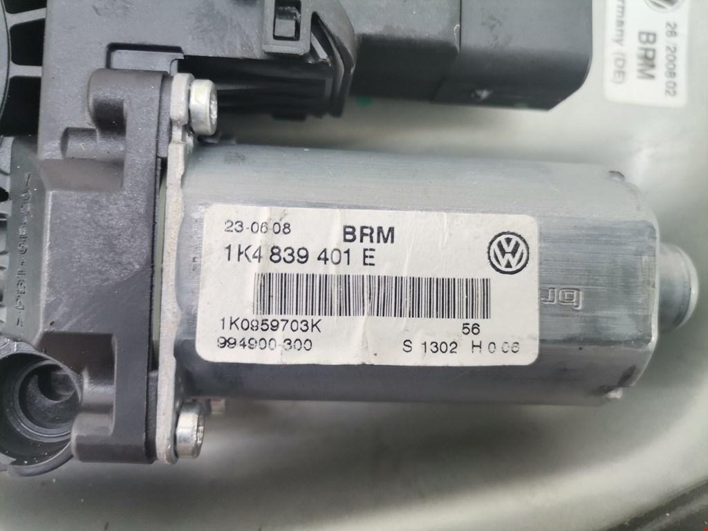 Стеклоподъемник электрический двери задней левой Volkswagen Golf 5 купить в России