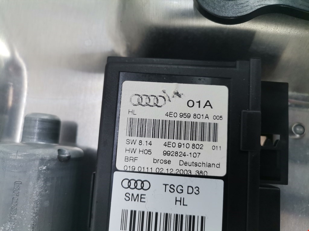Стеклоподъемник электрический двери задней левой Audi A8 D3 купить в России