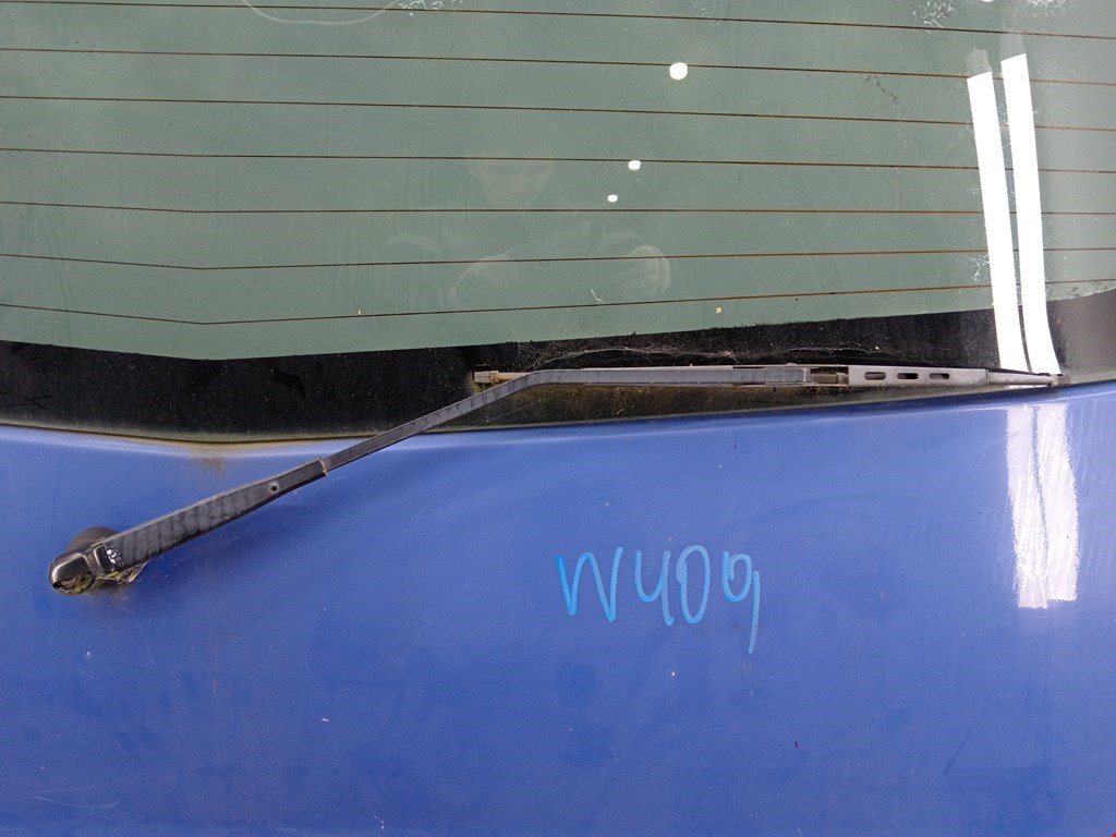 Крышка (дверь) багажника Opel Vivaro A купить в России
