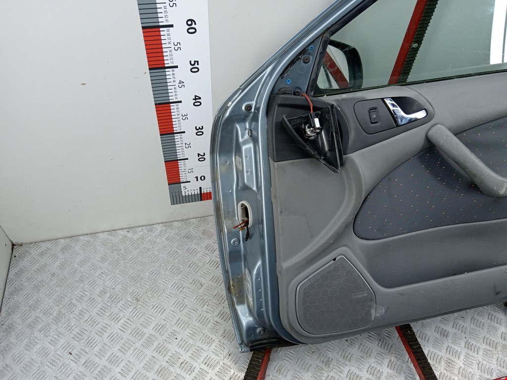 Дверь передняя правая Skoda Octavia 1U купить в России