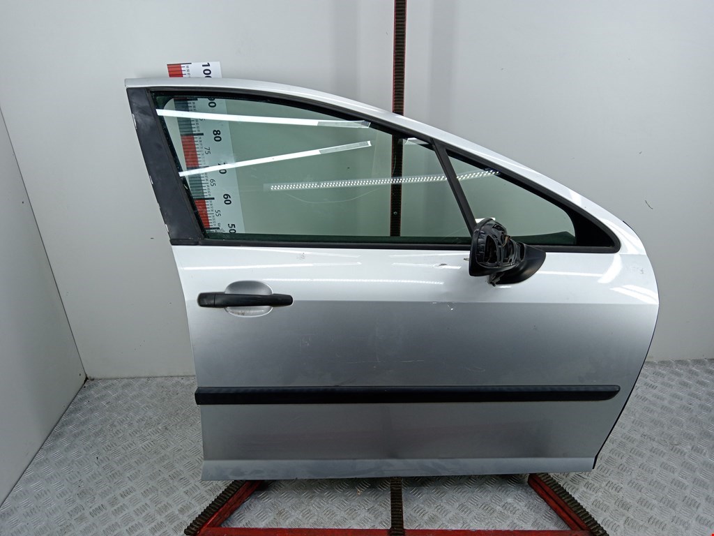 Дверь передняя правая Peugeot 407