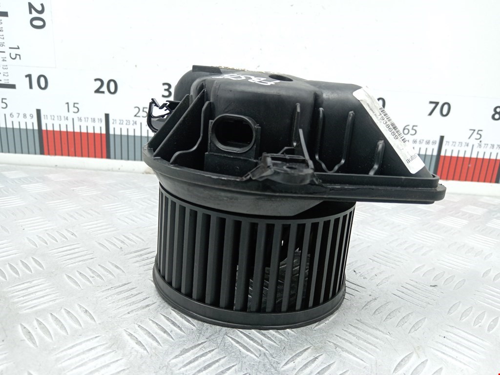 Моторчик печки (вентилятор отопителя) Peugeot 406