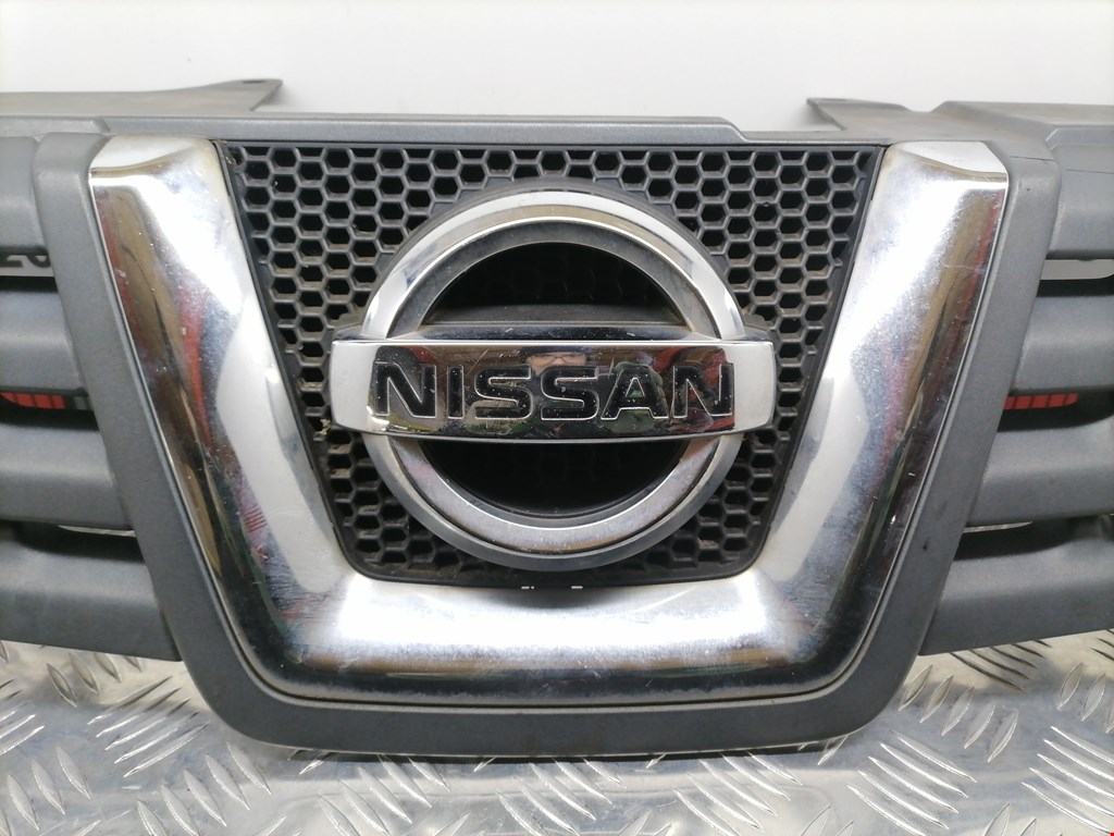 Решетка радиатора Nissan Qashqai 1 купить в России