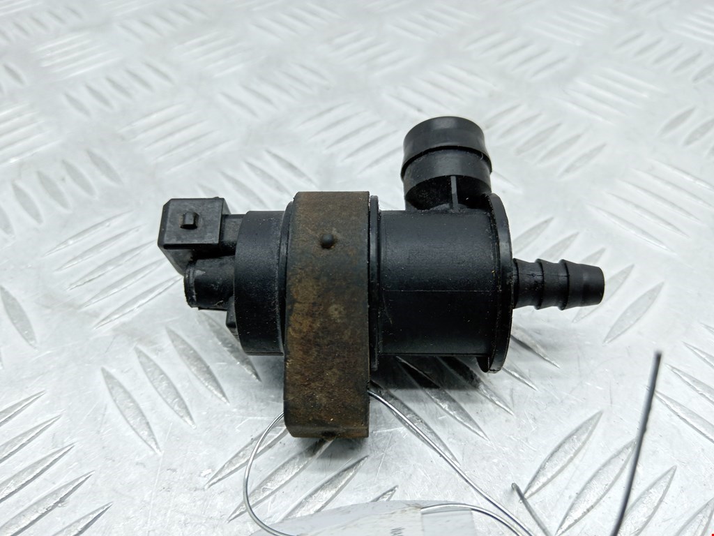 Клапан вентиляции топливного бака Opel Zafira B