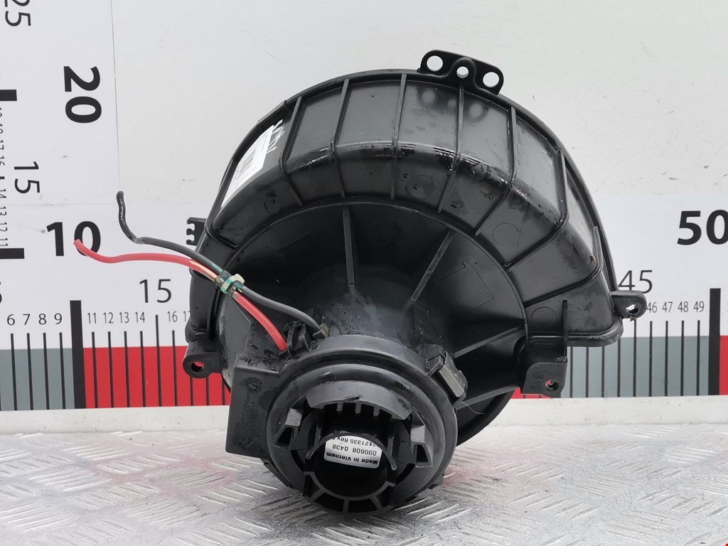 Моторчик печки (вентилятор отопителя) Opel Astra H купить в России