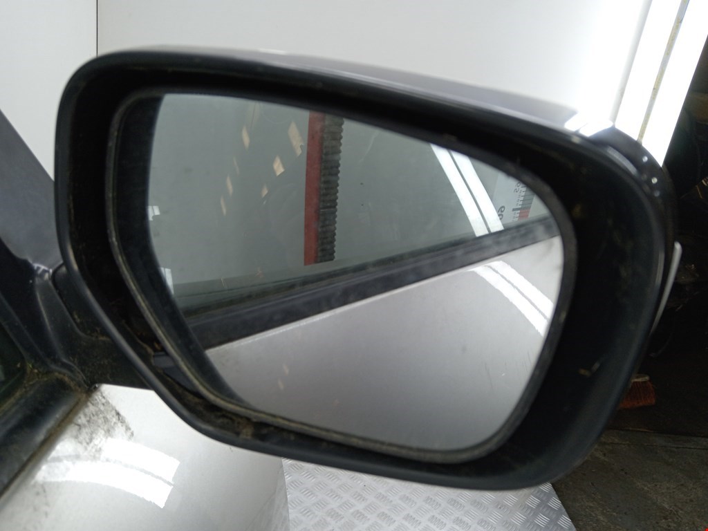 Дверь передняя правая Mitsubishi Grandis купить в Беларуси