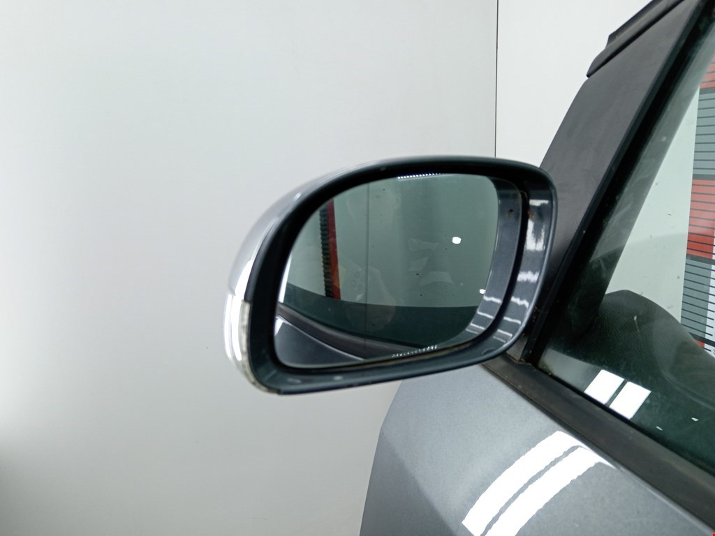 Дверь передняя левая Volkswagen Touran 1 купить в России