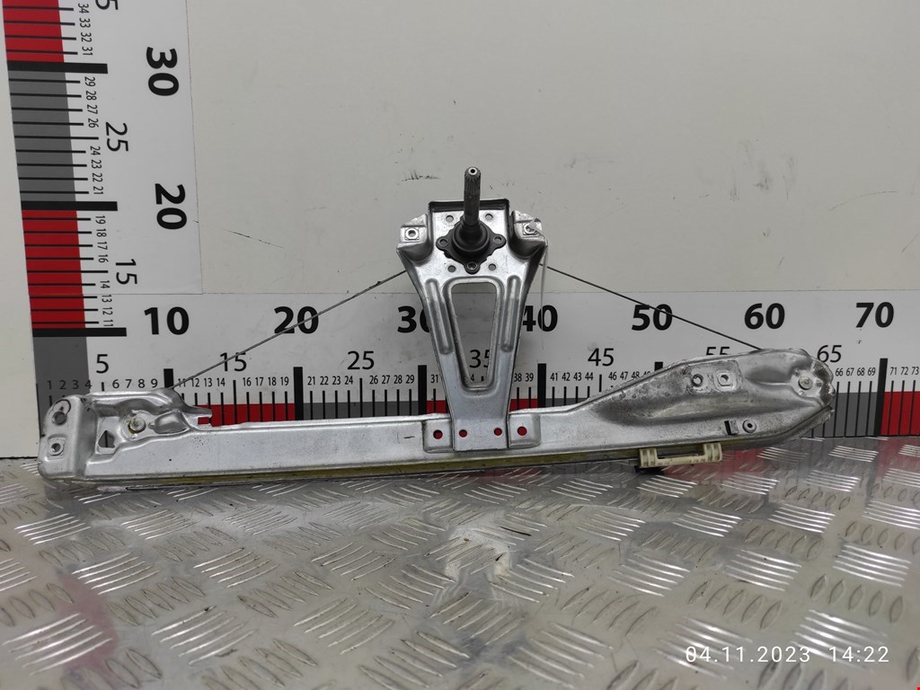 Стеклоподъемник механический двери задней левой Renault Clio 3 купить в Беларуси
