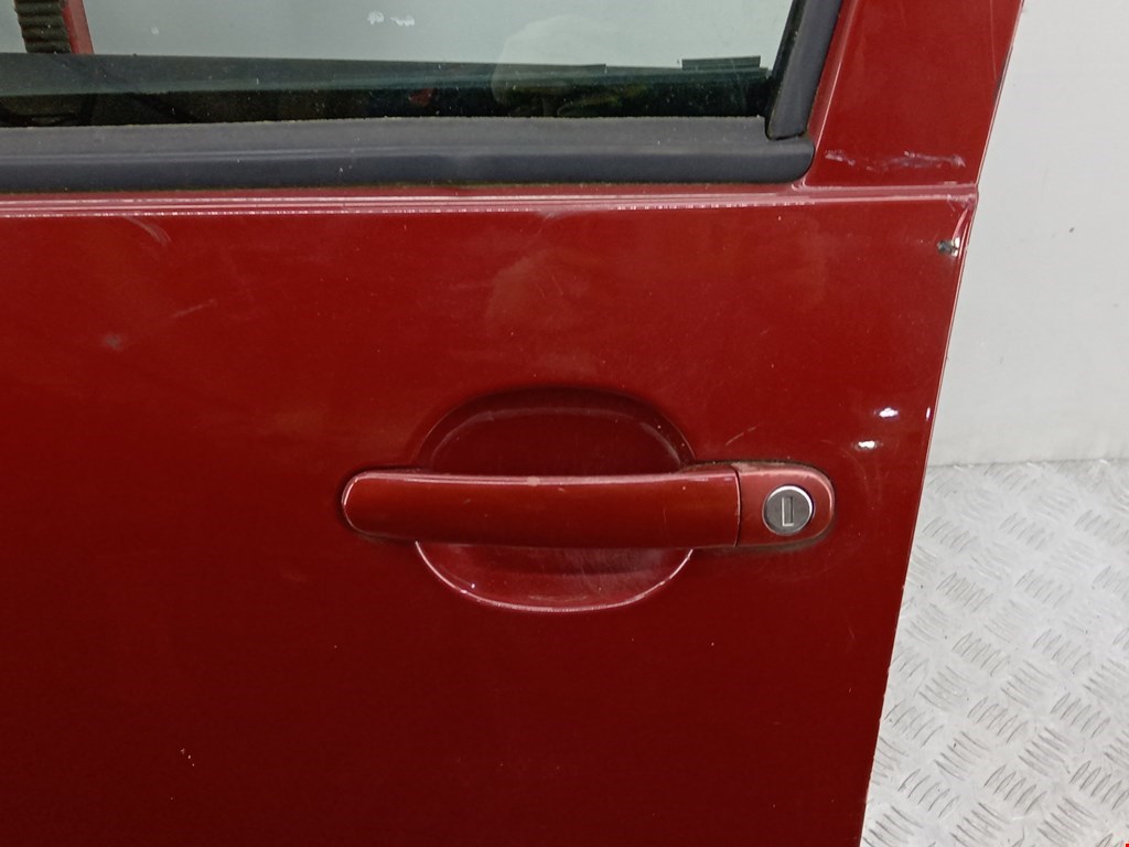 Дверь передняя левая Volkswagen Bora купить в Беларуси