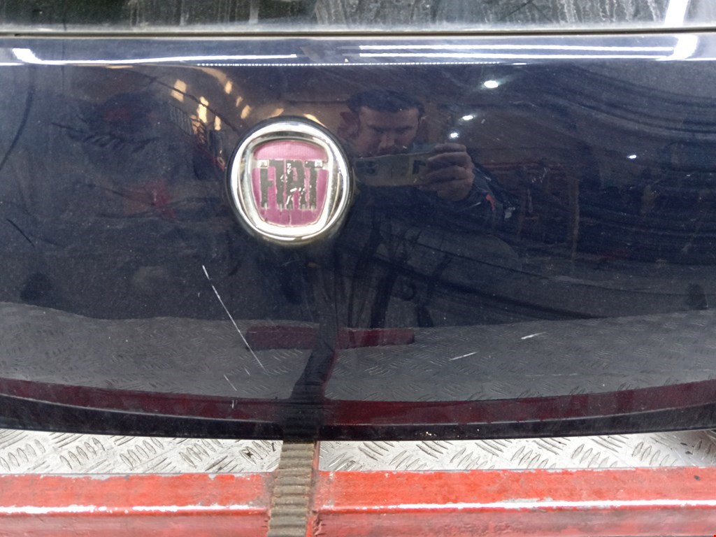 Крышка (дверь) багажника Fiat Punto 3 (199/310) купить в России