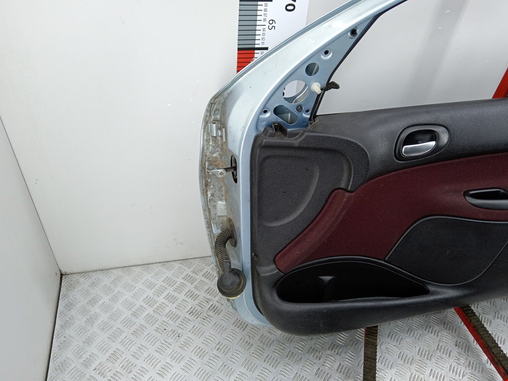 Дверь передняя правая Peugeot 206 купить в Беларуси