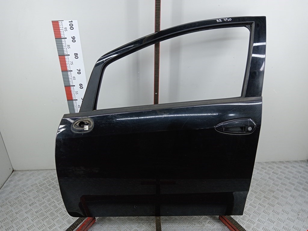 Дверь передняя левая Fiat Punto 3 (199/310)
