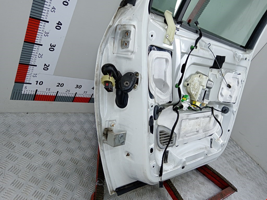 Дверь передняя правая Peugeot 807 купить в Беларуси