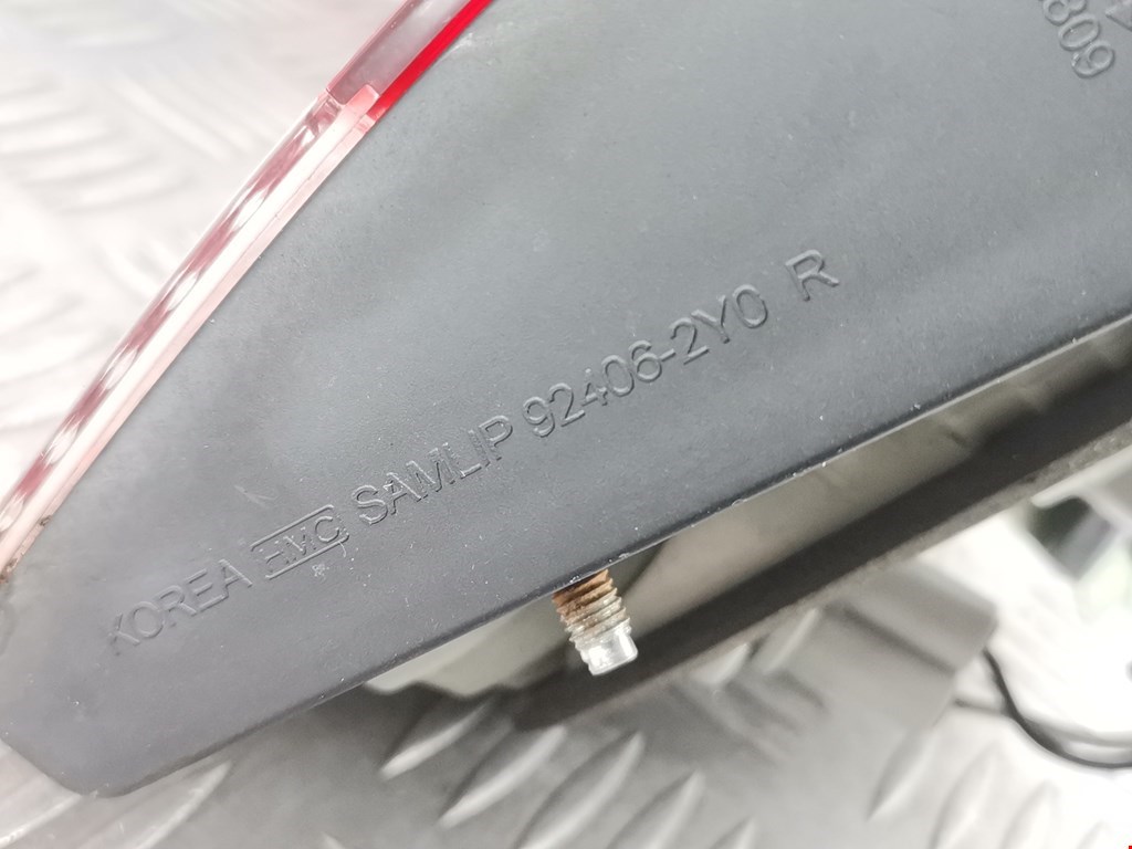 Фонарь крышки багажника правый Hyundai ix35 купить в Беларуси