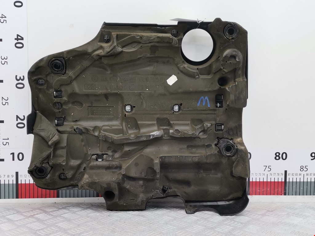 Накладка декоративная двигателя Volkswagen Passat 6 купить в Беларуси