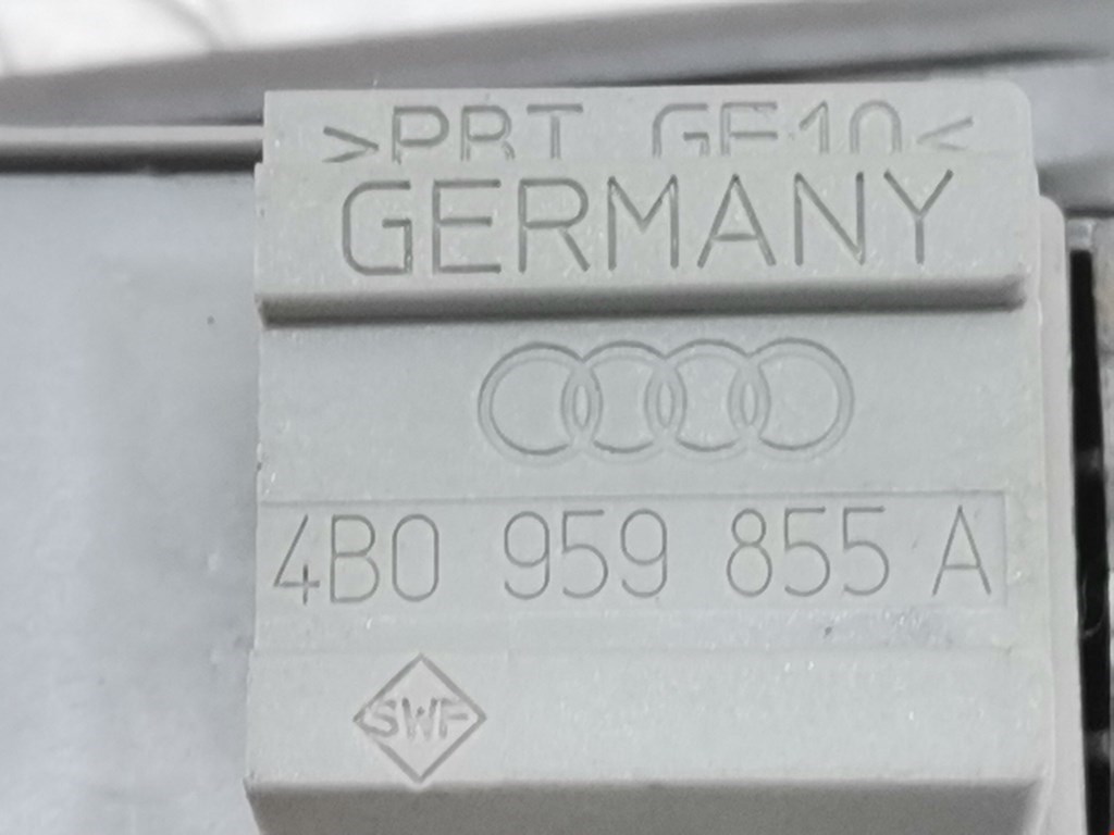 Кнопка стеклоподъемника Audi A6 C5 купить в России