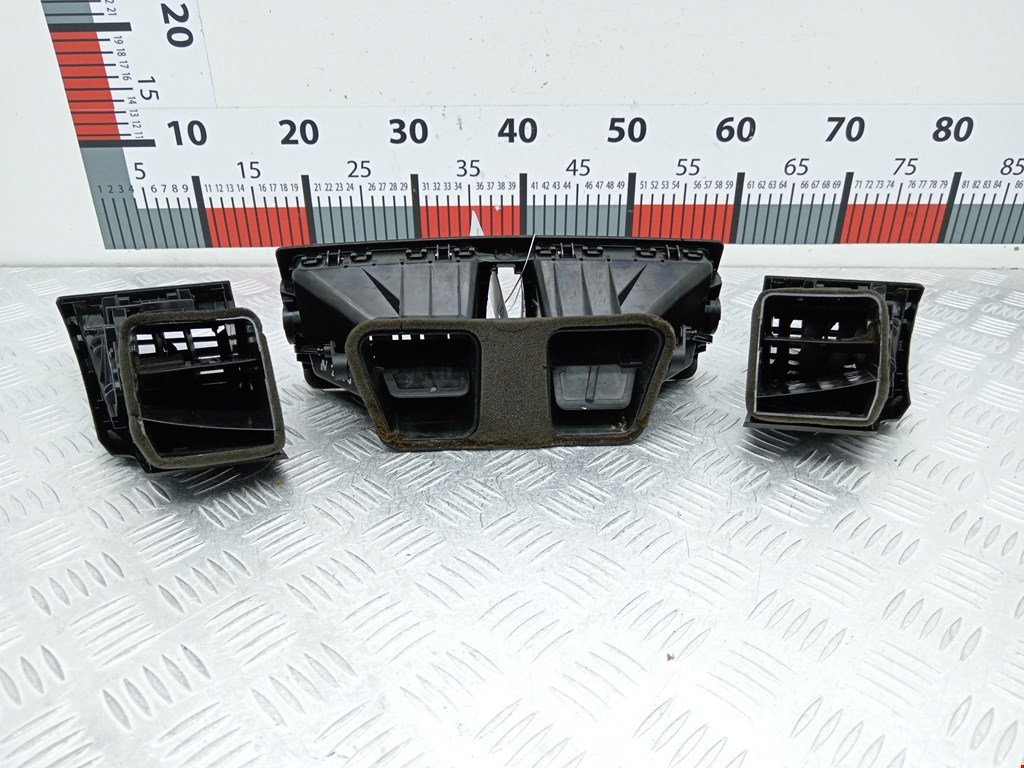 Дефлектор обдува салона BMW 1-Series (E81/E82/E87/E88) купить в России
