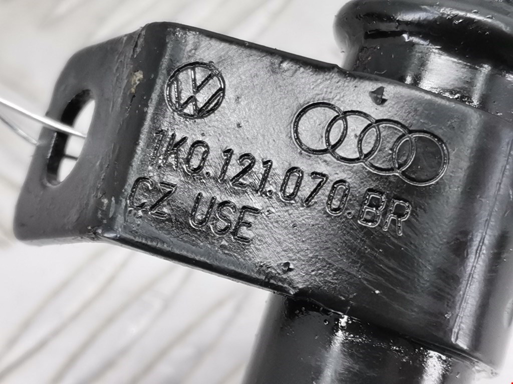 Патрубок охлаждения Volkswagen Touran 2 купить в России