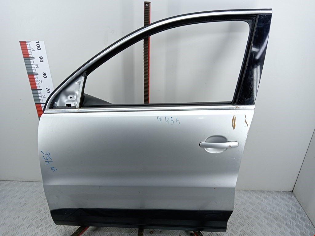 Обшивка (карта) двери передней левой Volkswagen Tiguan 1 купить в Беларуси