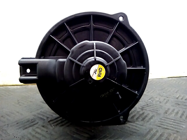 Моторчик печки (вентилятор отопителя) Kia Rio 2 (JB) купить в России