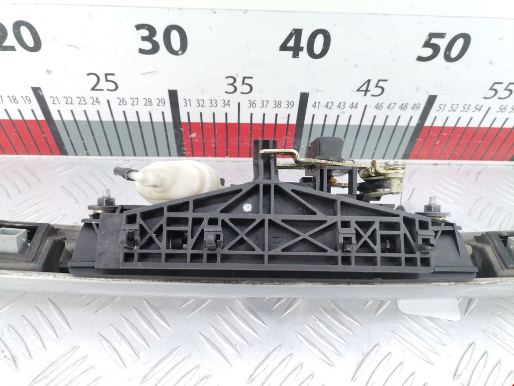 Ручка крышки багажника Audi A4 B5 купить в России