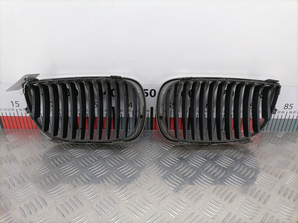 Решетка радиатора BMW 1-Series (E81/E82/E87/E88) купить в России
