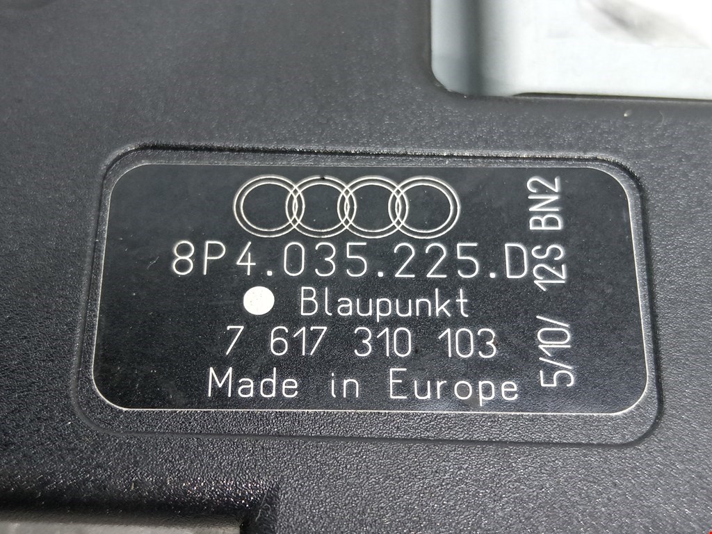 Усилитель антенны Audi A3 8P купить в Беларуси