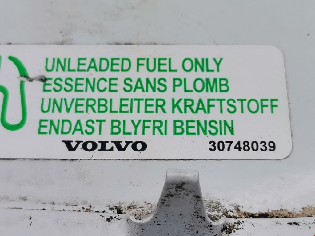 Лючок бензобака Volvo C30 1 купить в Беларуси