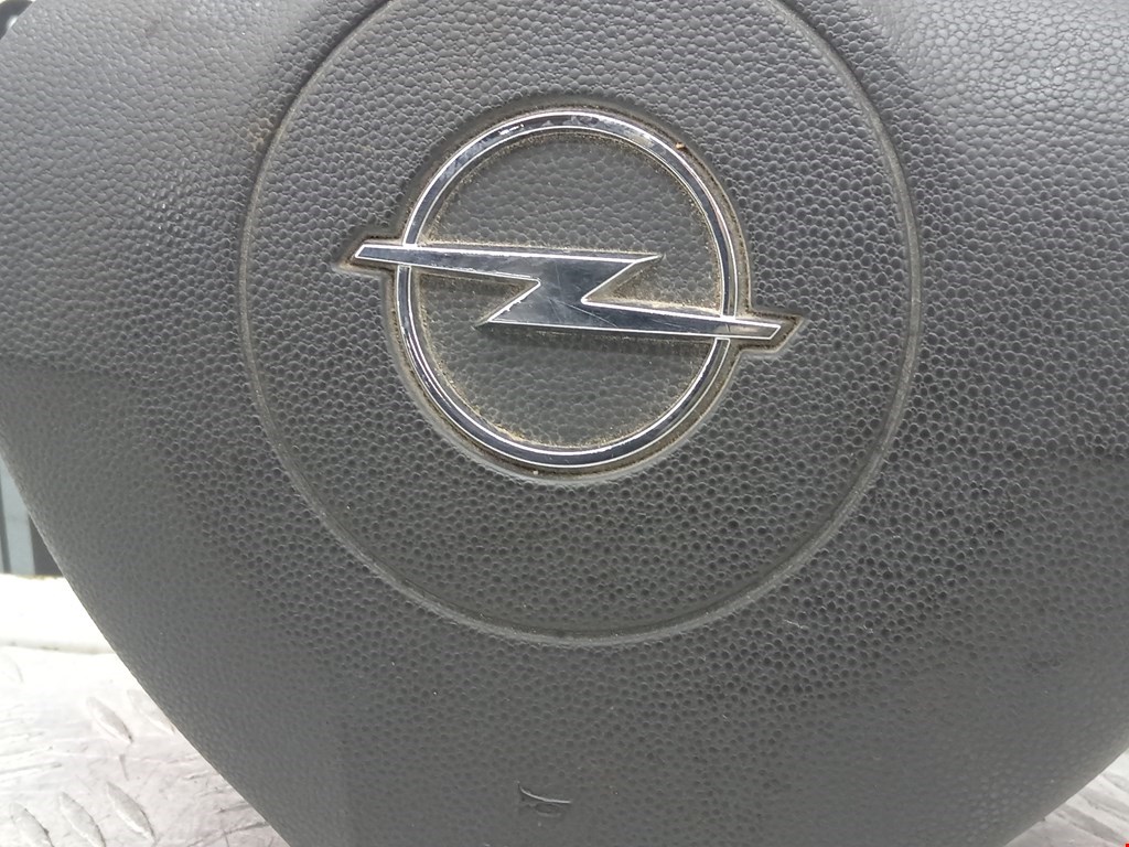 Подушка безопасности в рулевое колесо Opel Astra H купить в России