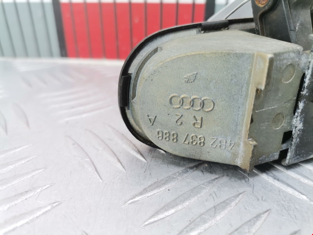 Ручка двери наружная задняя правая Audi A4 B5 купить в Беларуси