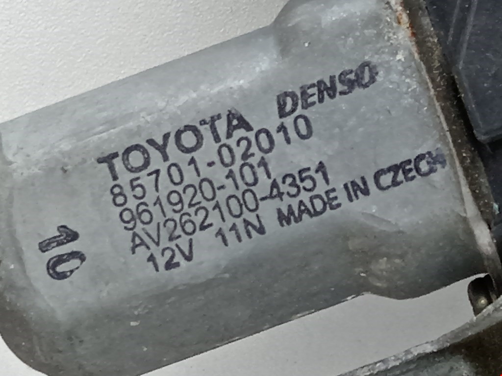 Стеклоподъемник электрический двери передней правой Toyota Avensis 3 (T270) купить в Беларуси