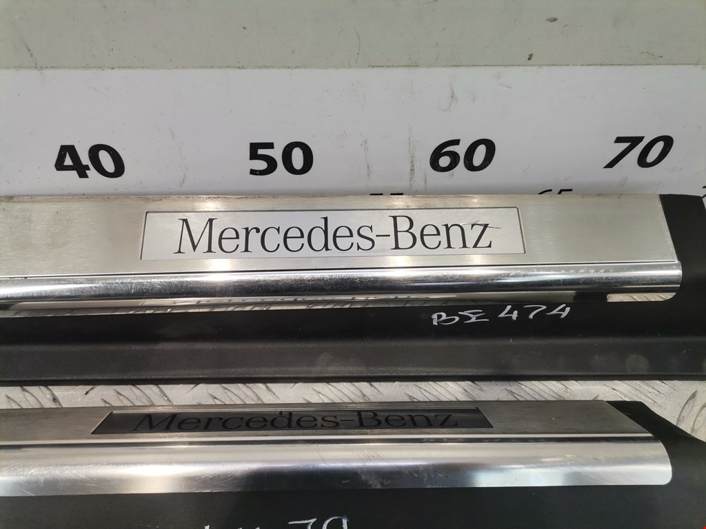 Накладка декоративная на порог (Комплект) Mercedes R-Class (W251) купить в Беларуси