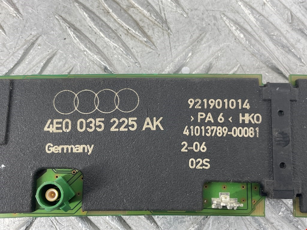 Усилитель антенны Audi A8 D3 купить в Беларуси