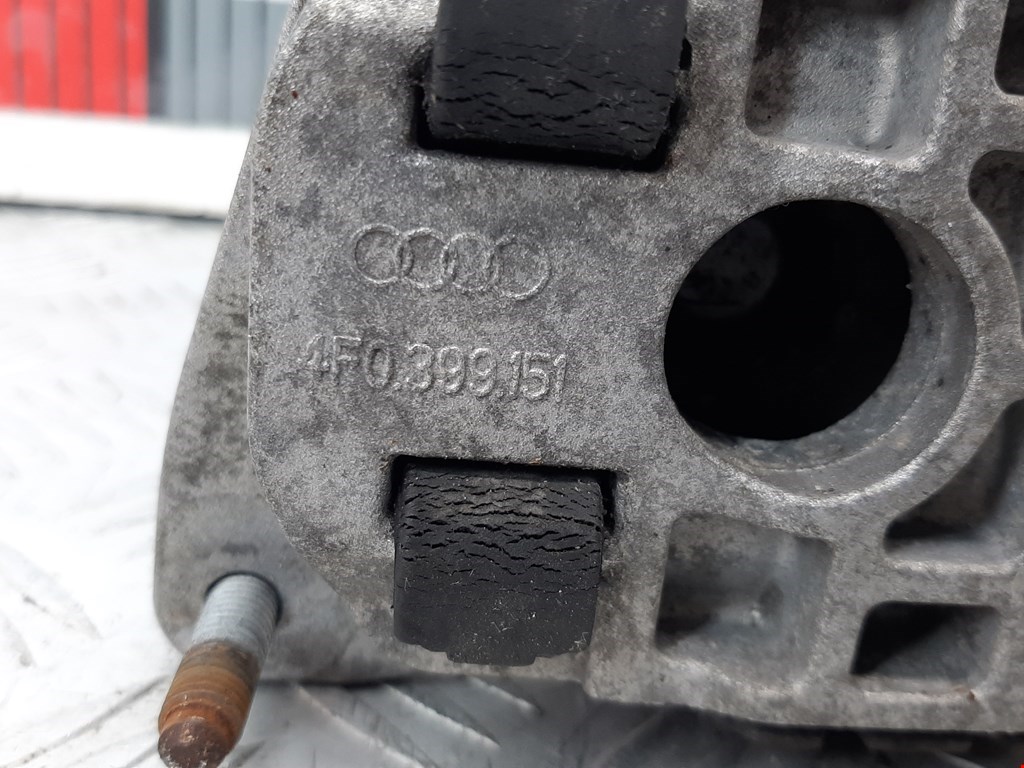 Подушка (опора) крепления КПП Audi A6 C6 купить в Беларуси