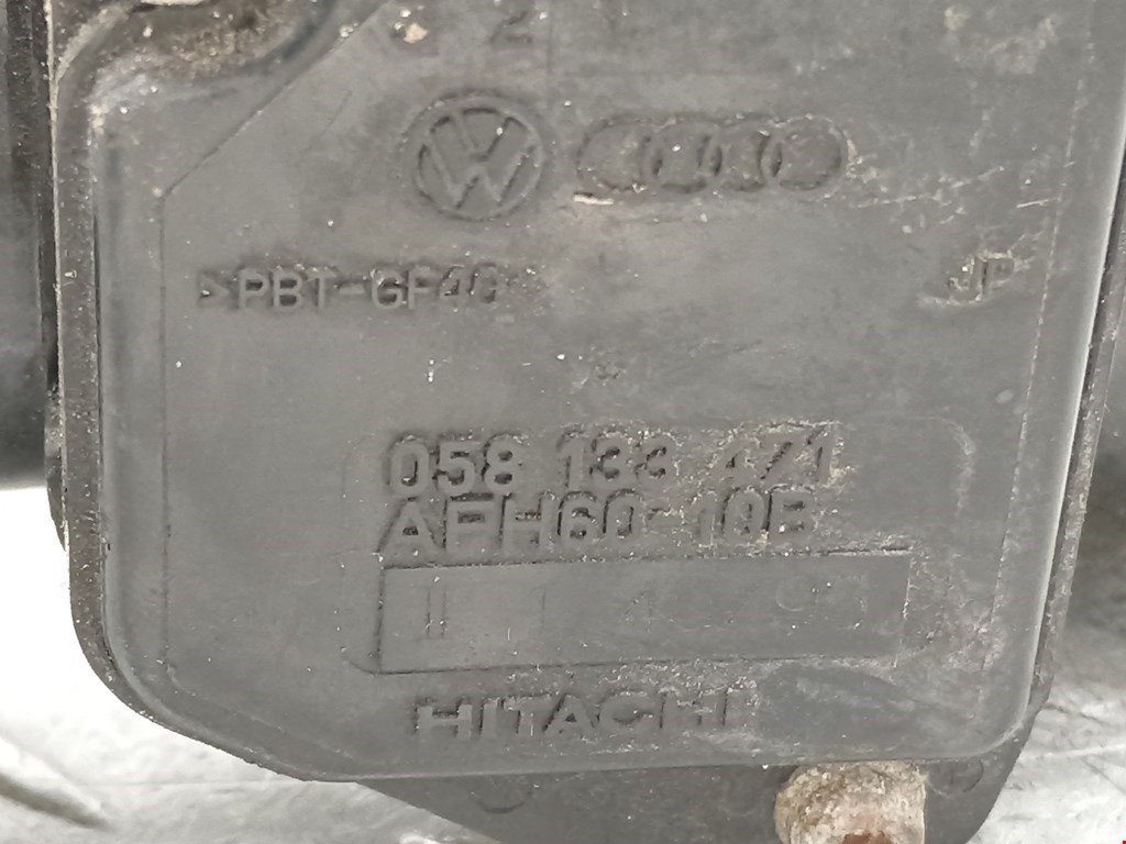 Расходомер воздуха (ДМРВ) Audi A3 8L купить в России