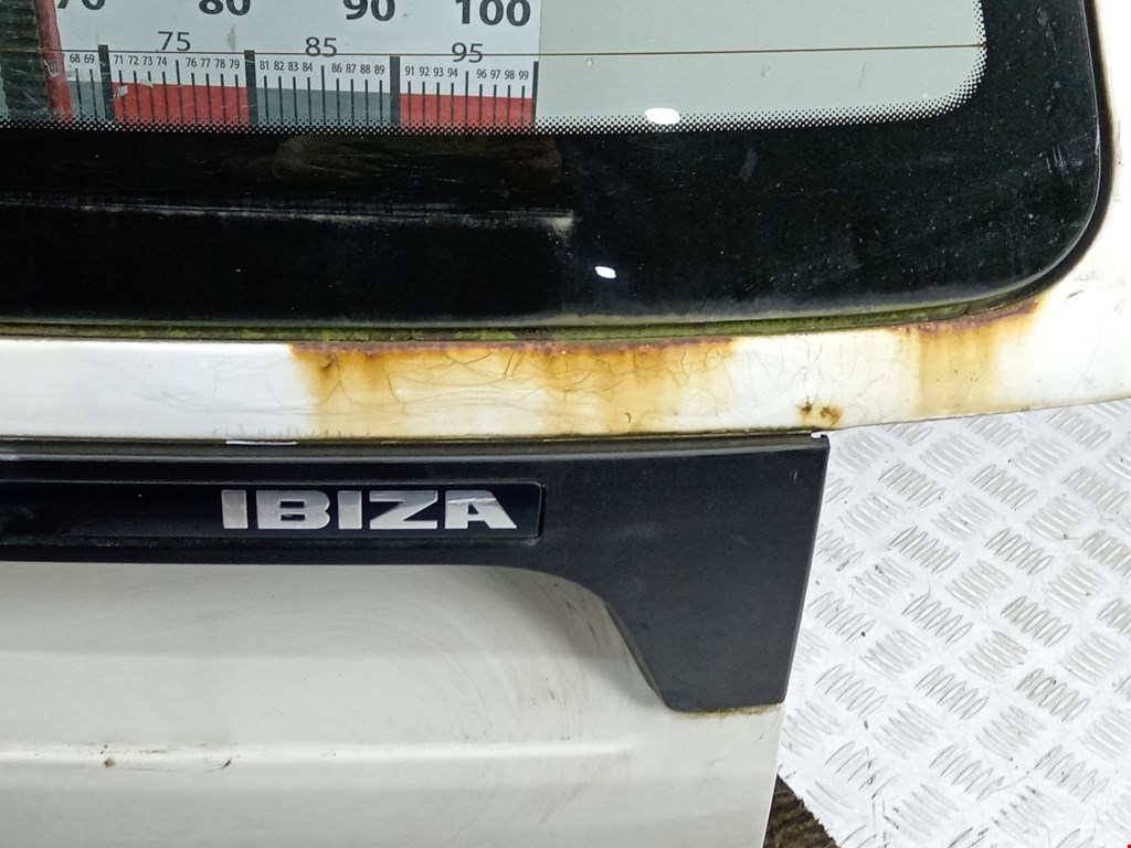 Крышка (дверь) багажника Seat Ibiza 2 купить в Беларуси