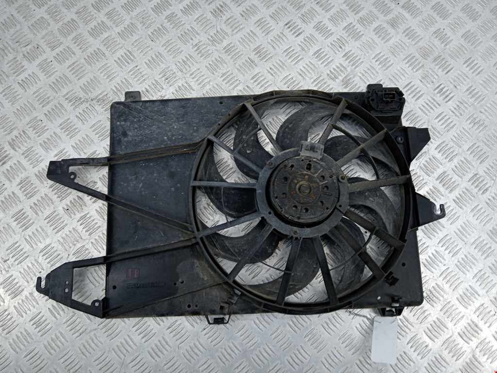 Вентилятор радиатора основного Ford Mondeo 3 купить в России