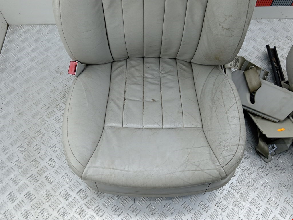 Салон (сидения) комплект Audi A8 D3 купить в России
