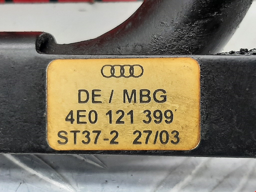 Патрубок охлаждения Audi A8 D3 купить в России