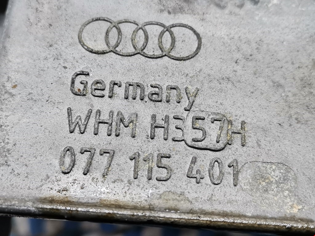 Корпус масляного фильтра Audi A8 D3 купить в России