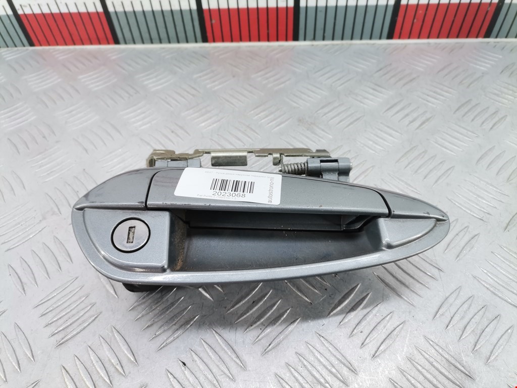 Ручка двери наружная передняя правая Fiat Punto 3 (199/310) купить в Беларуси