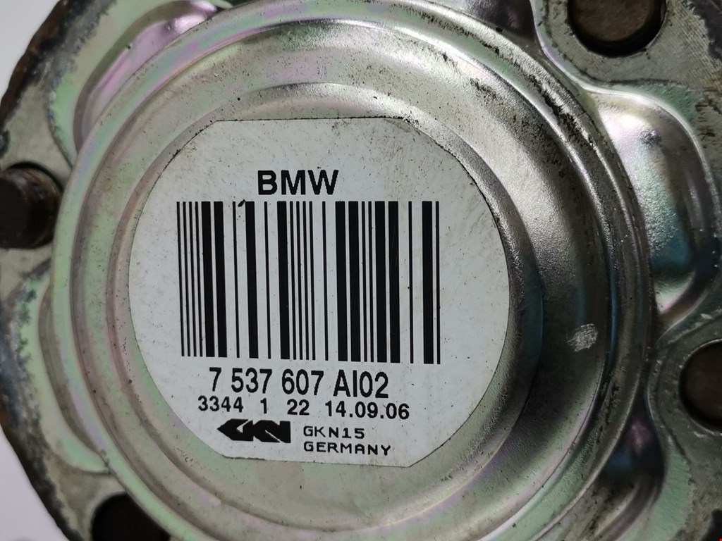 Полуось задняя левая (приводной вал шрус) BMW X3 (E83) купить в Беларуси