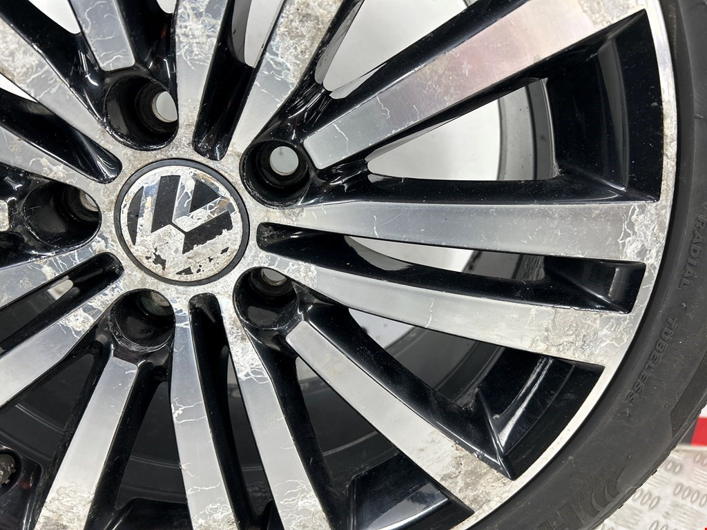 Диск колесный легкосплавный (литой) Volkswagen Passat 7 купить в Беларуси