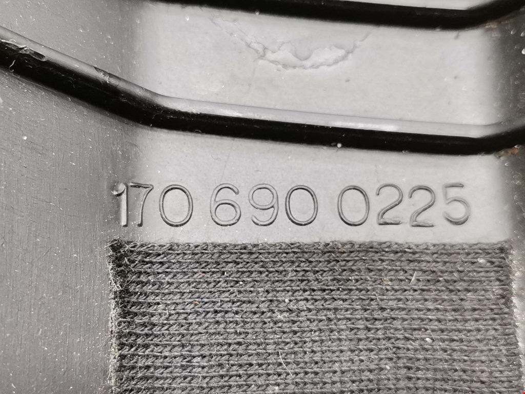 Обшивка стойки салона Mercedes SLK (R170) купить в России