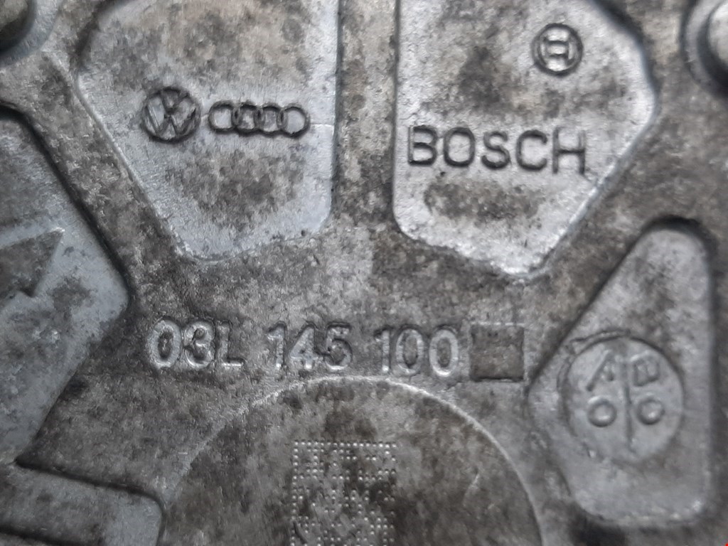 Насос вакуумный Audi A4 B8 купить в России